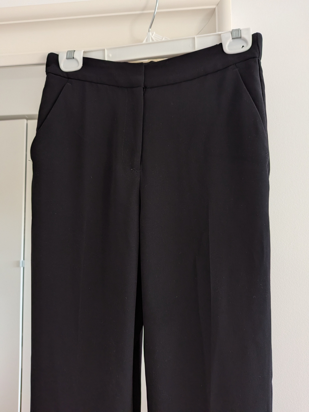 J. Crew Pull-on easy pant in matte crepe black Size 2